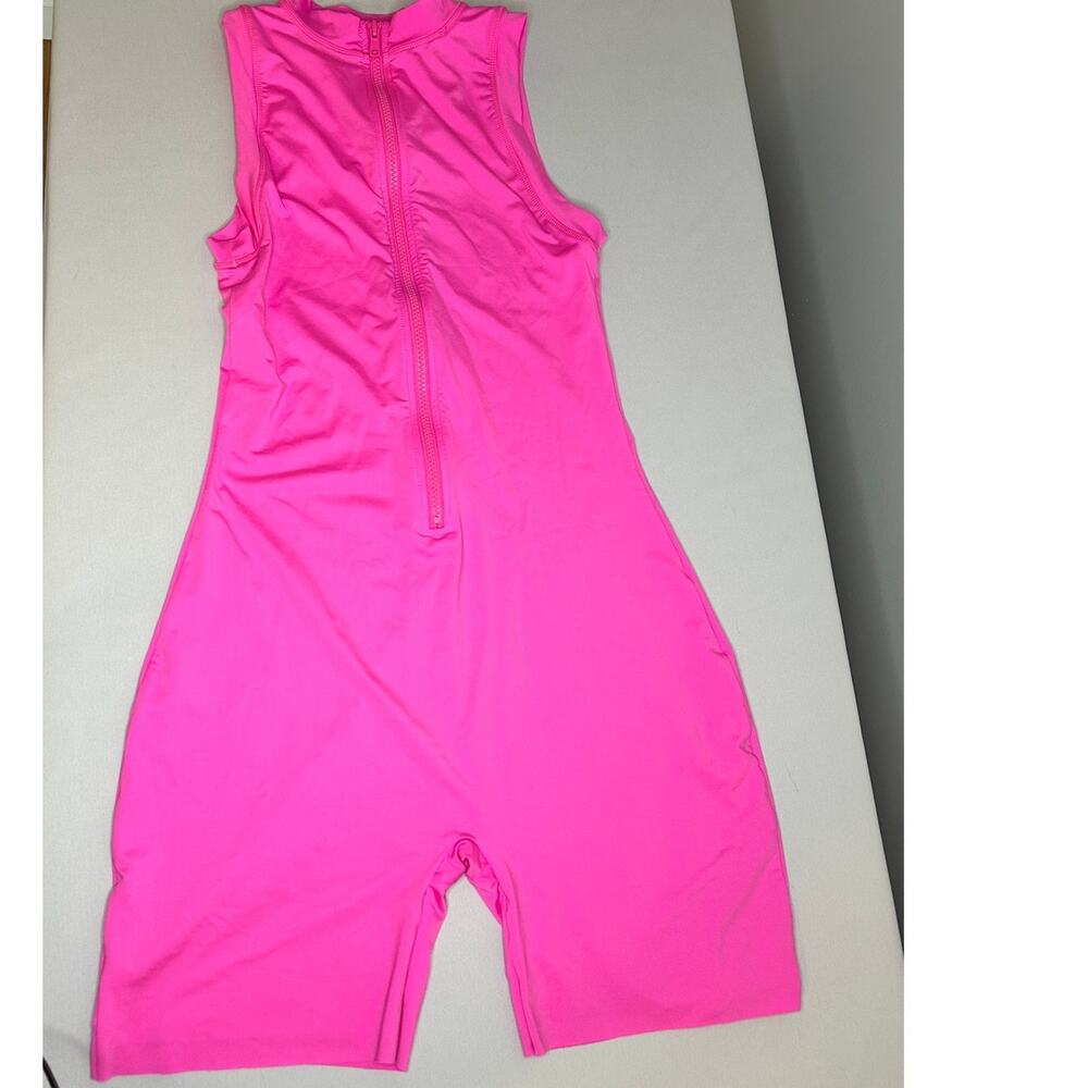 Skims Pink Zip Front Bodysuit Unitard Shorts Shapewear Sleeveless Women’s L